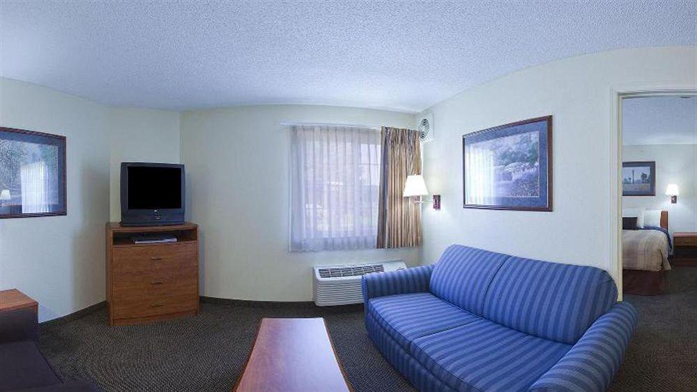 Candlewood Suites Newport News-Yorktown By Ihg Eksteriør bilde